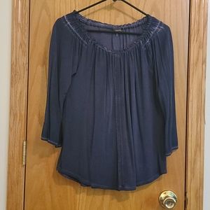 Comfy elbow sleeve tee